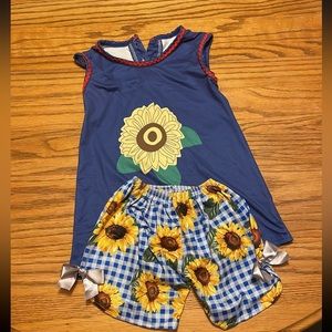 Sunflower shorts set